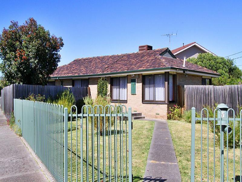 7 Kemp Avenue, Thomastown, Vic 3074 Property Details