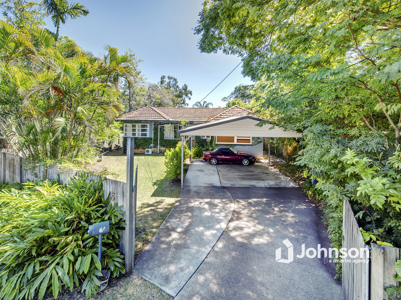 15 Herbert Street, Lota, QLD 4179