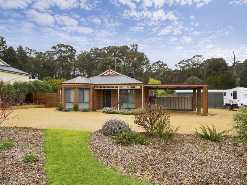 13 Mckay Street, Moonlight Flat, VIC 3450