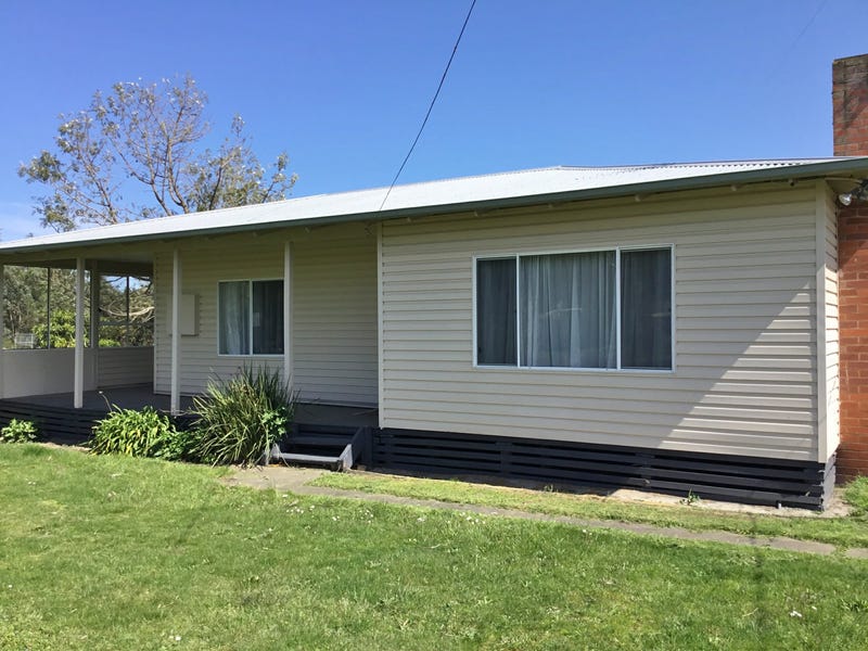 1 Princetown Road, Simpson, Vic 3266