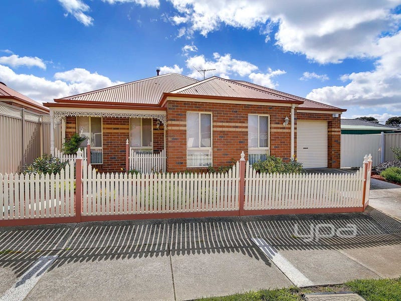 56 Thornton Avenue, Sunbury, VIC 3429