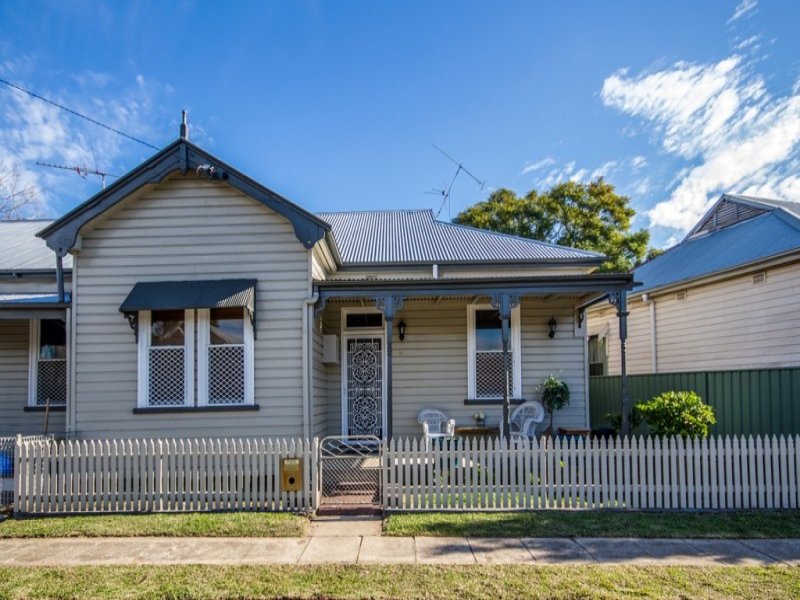 64 Bulwer Street, Maitland, NSW 2320