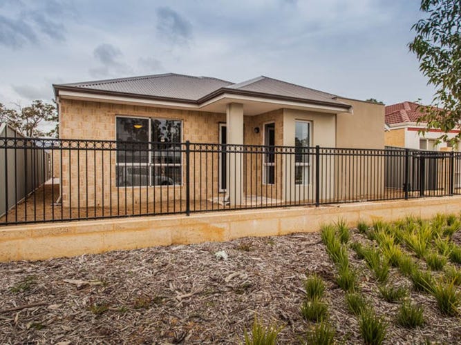 235 Lambeth Circle, Wellard, WA 6170