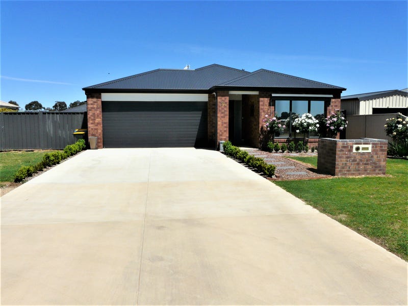 91 Bruton Street, Tocumwal, NSW 2714