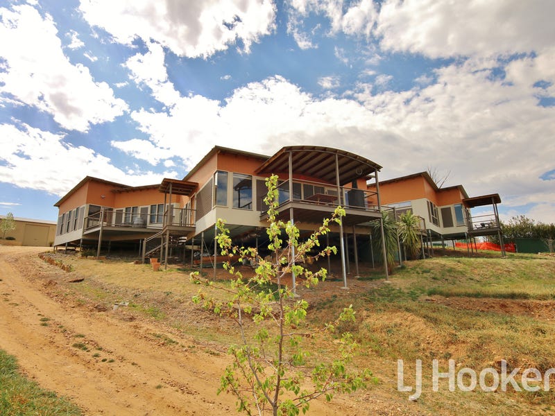 71 Tandora Street, Kelso, NSW 2795 Property Details