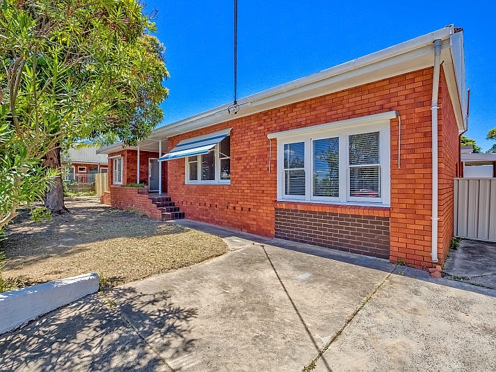 218 The Entrance Road, Long Jetty, NSW 2261