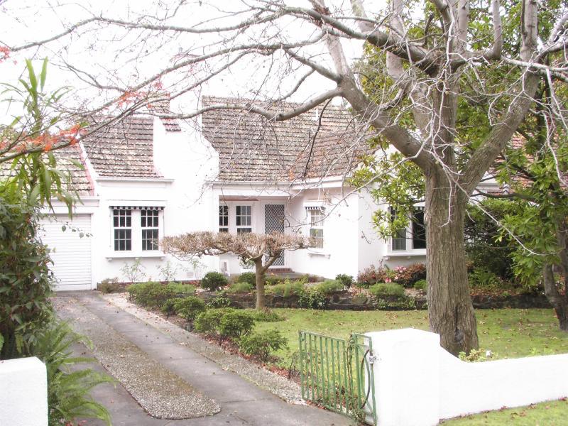 16 Violet Street, Frankston South, VIC 3199