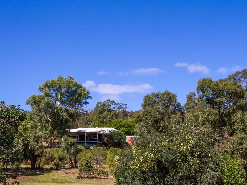 200 Reservoir Road, Orange Grove, WA 6109