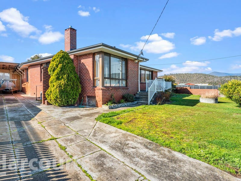 2 Phillips Avenue, New Norfolk, TAS 7140