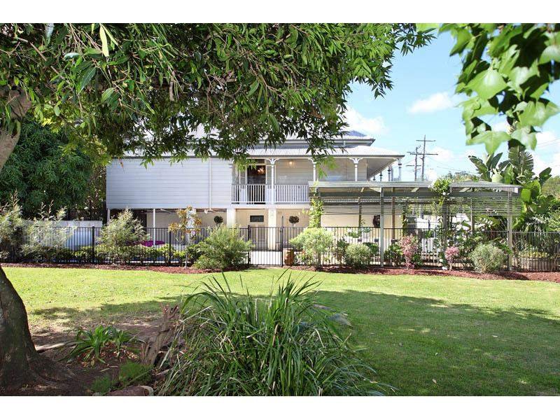 9 Briggs Rd, Ipswich, Qld 4305 Property Details