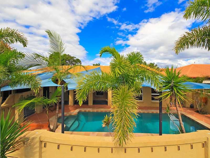 72 Ron Penhaligon Way, Robina, Qld 4226 Property Details