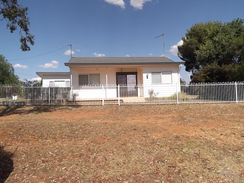 67 Airport Road, Cowra, NSW 2794 Property Details
