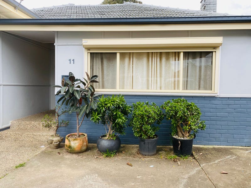 11 Ashcroft Street, Hall, NSW 2198