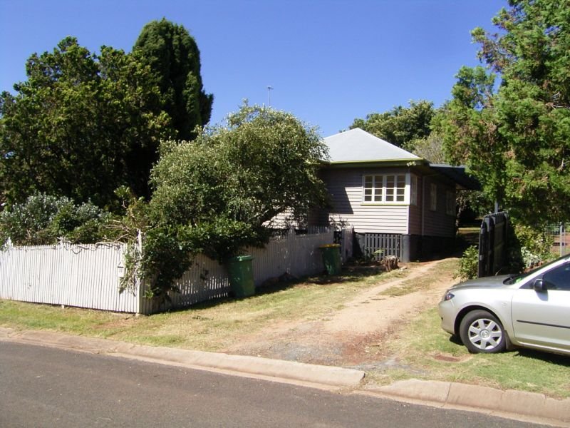 22 Wonga Street, Harlaxton, Qld 4350 Property Details