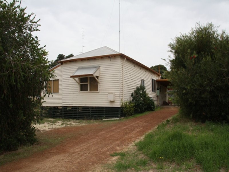 33 Railway Parade, Yarloop, WA 6218 Property Details