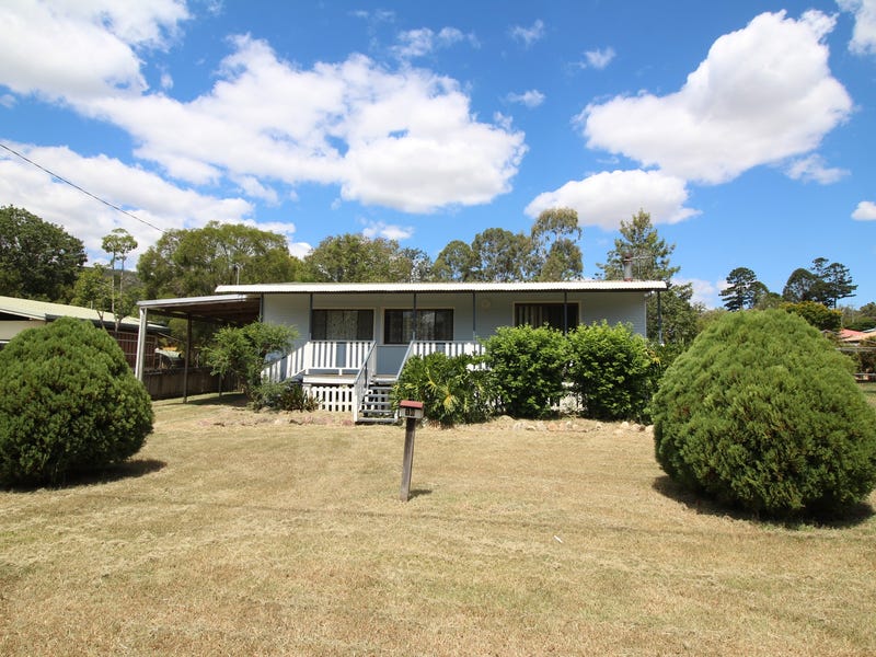 16 Short Street, Esk, QLD 4312