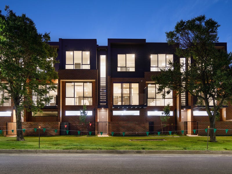 Townhouses for Sale in Canberra Greater Region, ACT