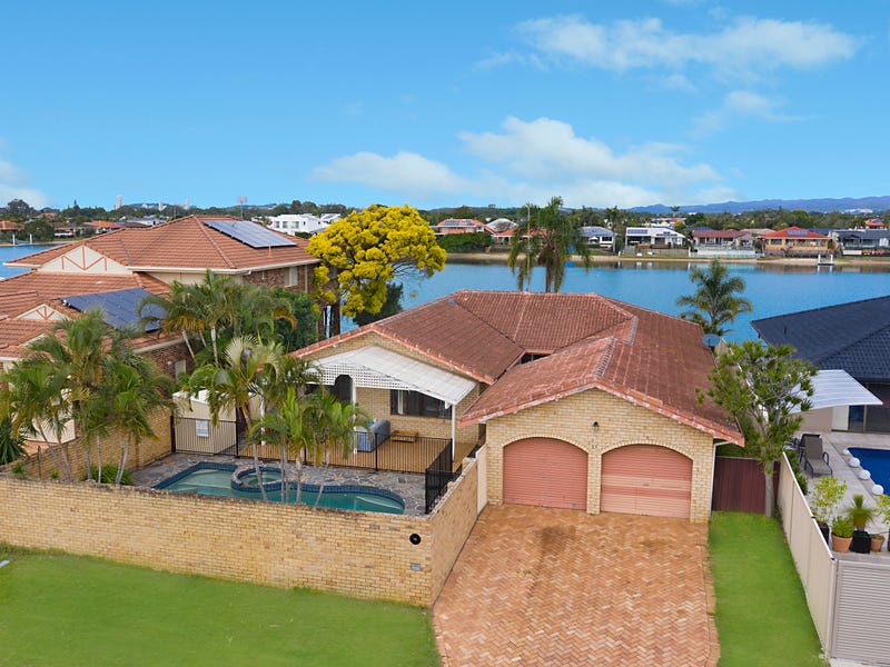 13 Salacia Avenue, Mermaid Waters, QLD 4218