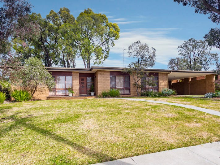 10 Maxwell Crescent, Bendigo, Vic 3550 Property Details