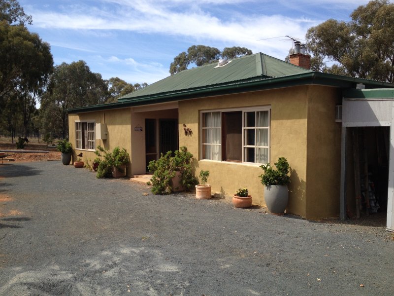 60 Cullen Street, Pleasant Hills, NSW 2658