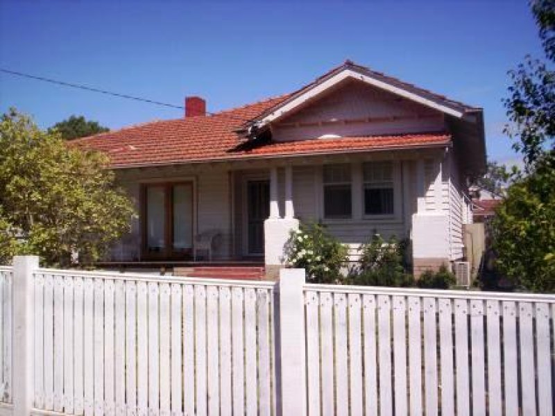 24 Renwick Street, Glen Iris, VIC 3146