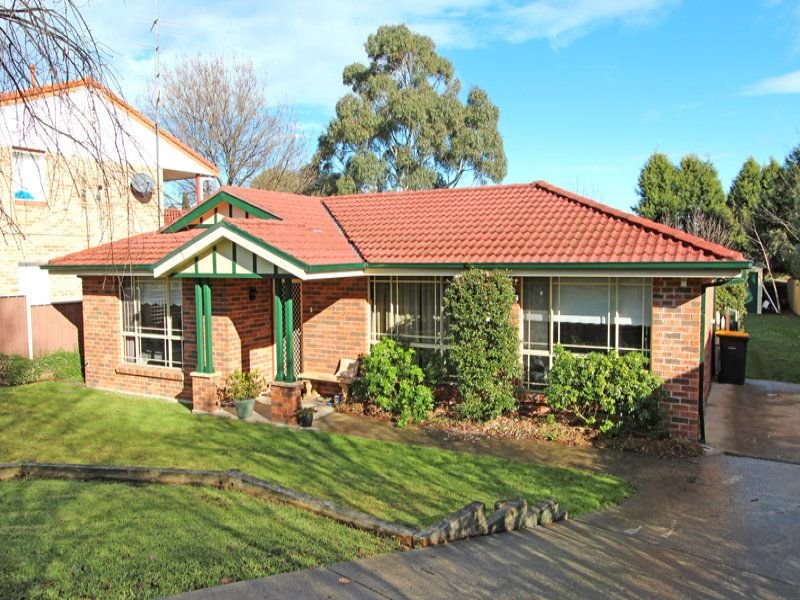 8 Wyatt Street Moss Vale Nsw 2577 Property Details