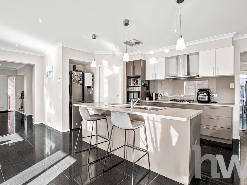 7 Ebbtide Drive, Leopold, VIC 3224