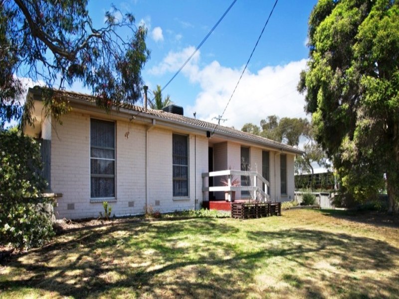 49 Robertson Drive, Mornington, Vic 3931 Property Details