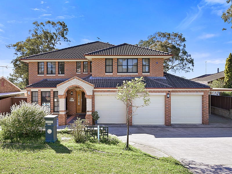 182 Oxford Road, Ingleburn, NSW 2565 Property Details