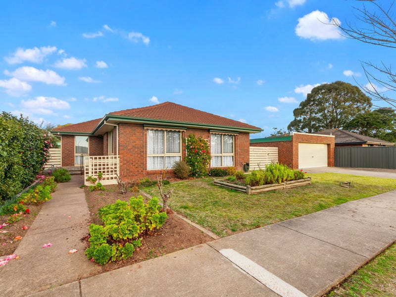 4 King Avenue, Sale, Vic 3850 Property Details