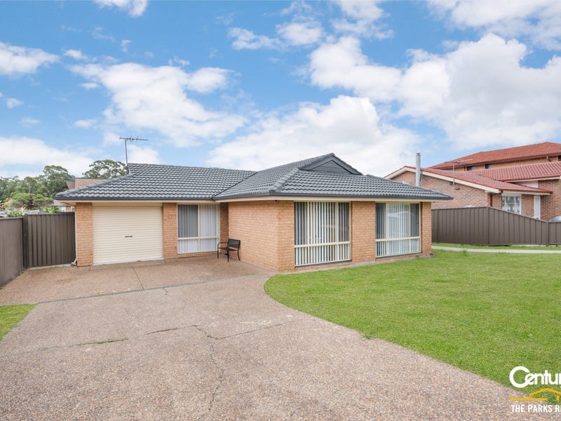 21 Greenfield Road, Greenfield Park, NSW 2176 House for Sale
