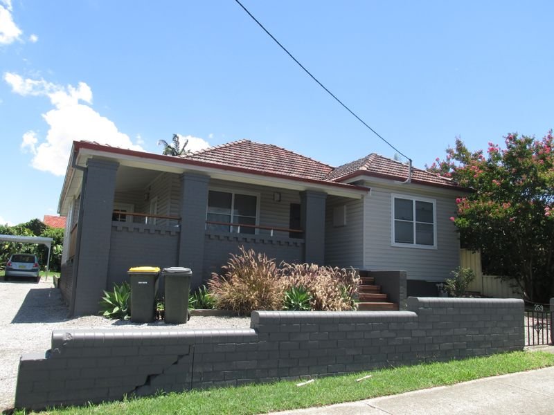 259 New England Highway, Rutherford, NSW 2320