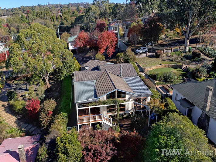 7 Garibaldi St, Armidale, NSW 2350 Property Details