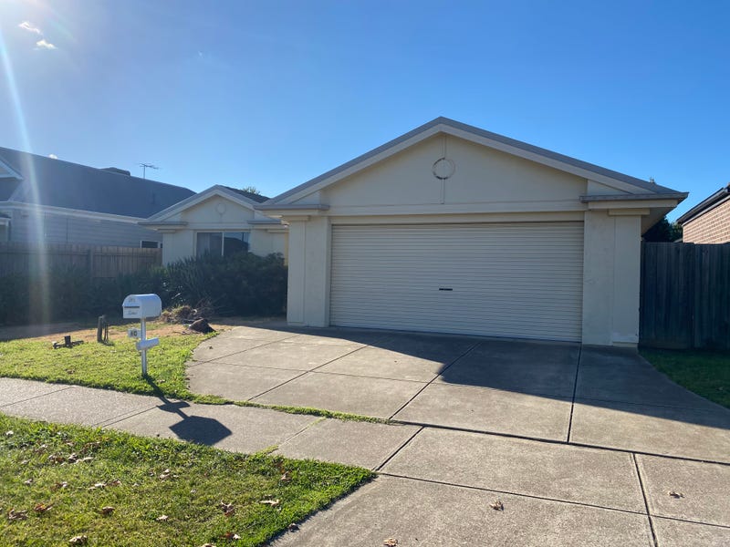 40 Lancaster Drive, Point Cook, VIC 3030
