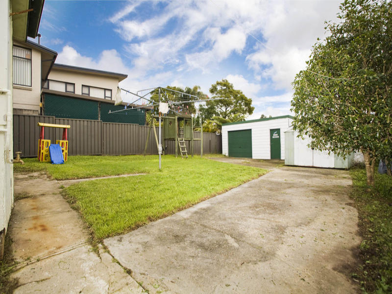 74 Seaforth Avenue, Oatley, NSW 2223 Property Details