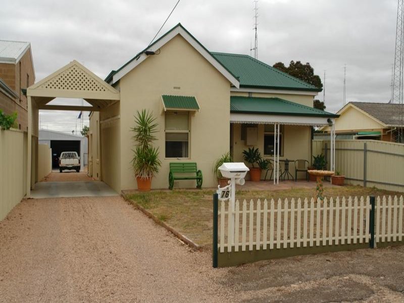 76 Caroline Street, Moonta, SA 5558 Property Details