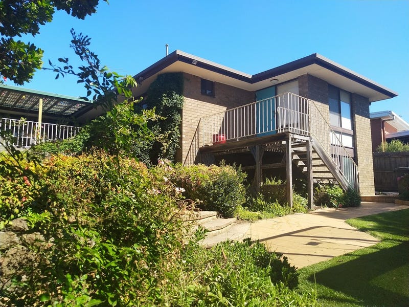 226 Roslyn Road, Highton, Vic 3216 Property Details