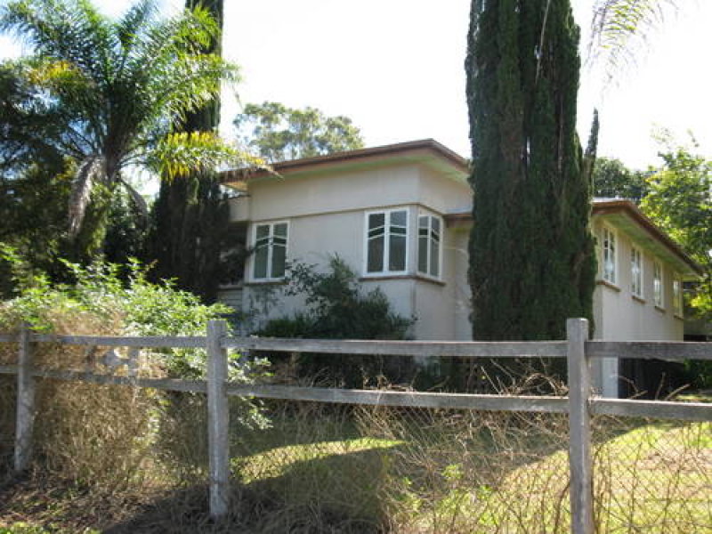 40 Coronation Drive, Murgon, Qld 4605 Property Details