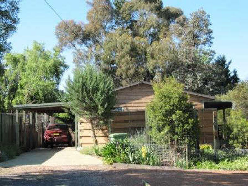 2 Middle Street, Sutton, NSW 2620 Property Details