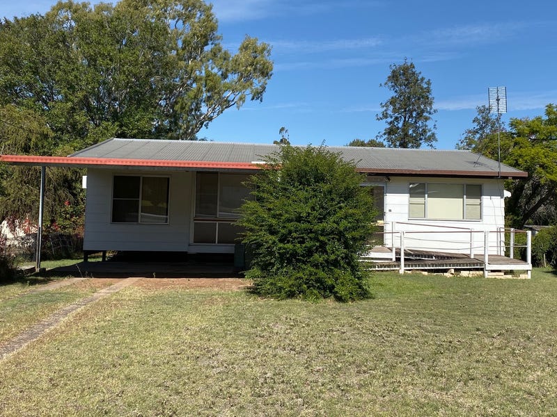 26 Geraghty Street, Cecil Plains, QLD 4407