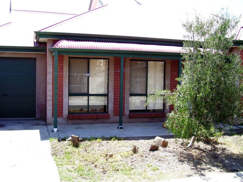 26 Emily Street, Birkenhead, SA 5015