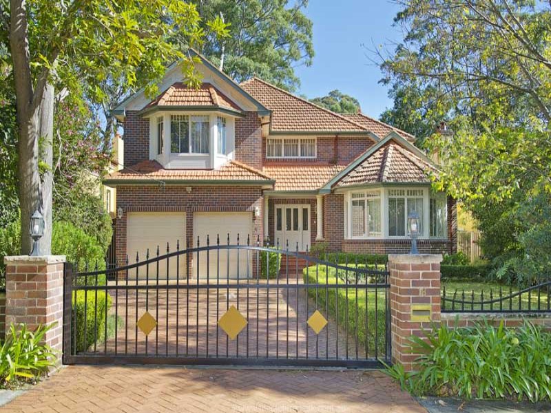 18 Bannockburn Road, Pymble, NSW 2073 Property Details