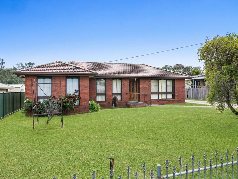 39 McKenzie Street, Broadford, Vic 3658 Property Details