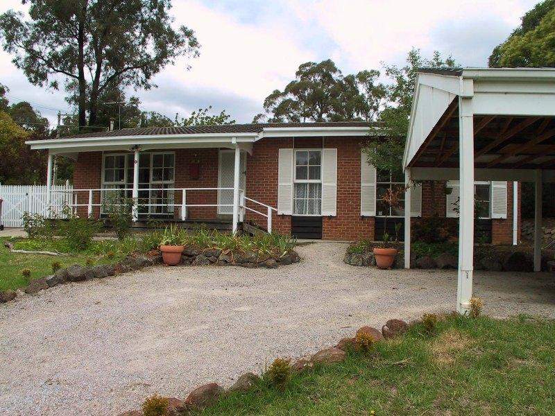34 Robertson Cres, Boronia, VIC 3155