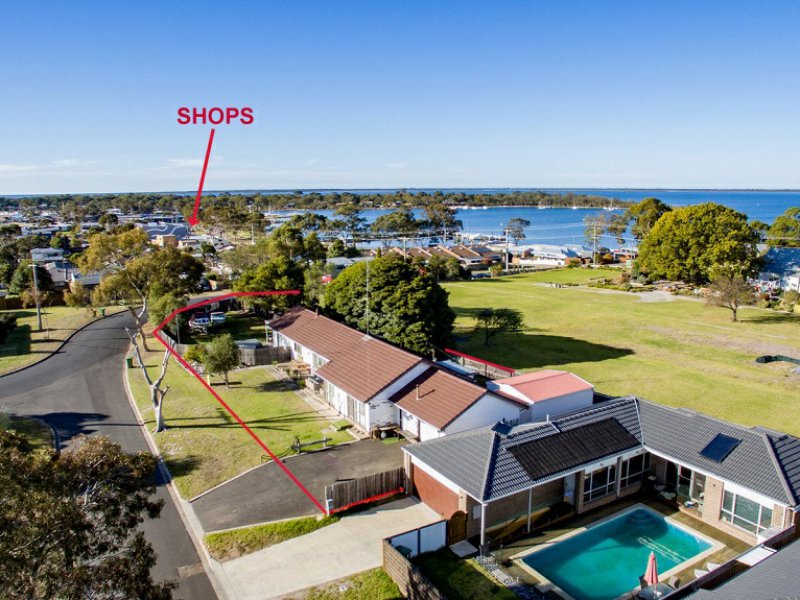 1 Toonalook Parade, Paynesville, Vic 3880 Property Details