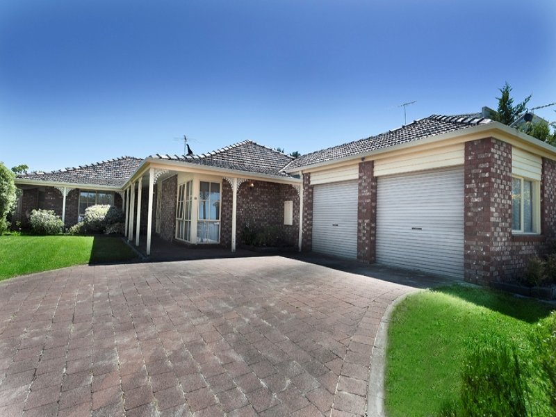 31 Simmington Circuit, Greenvale, VIC 3059