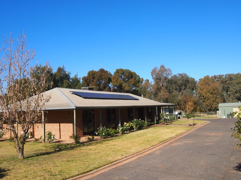 10 Rogers Street, Condobolin, NSW 2877 Property Details