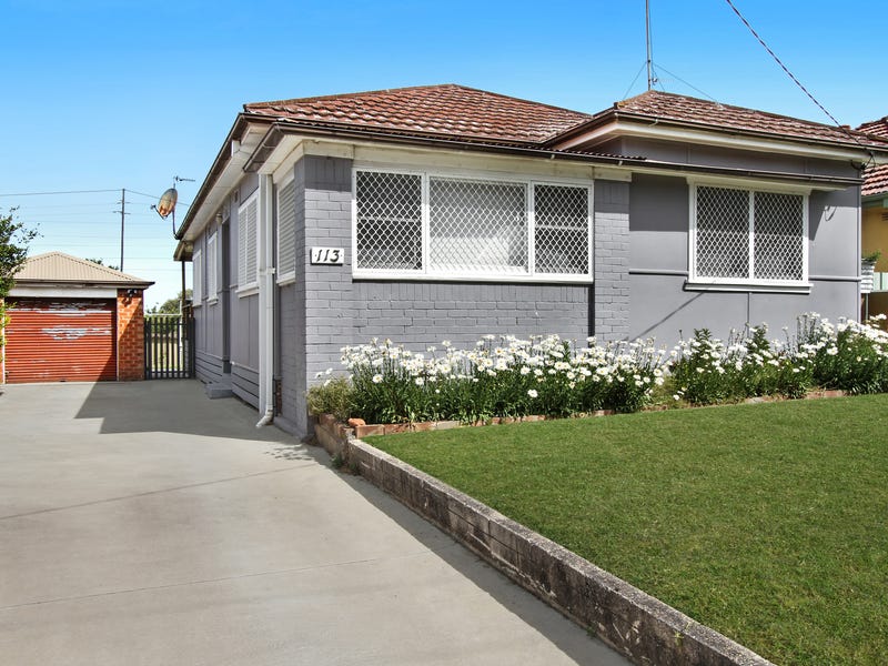 113 Gladstone Avenue, Coniston, NSW 2500