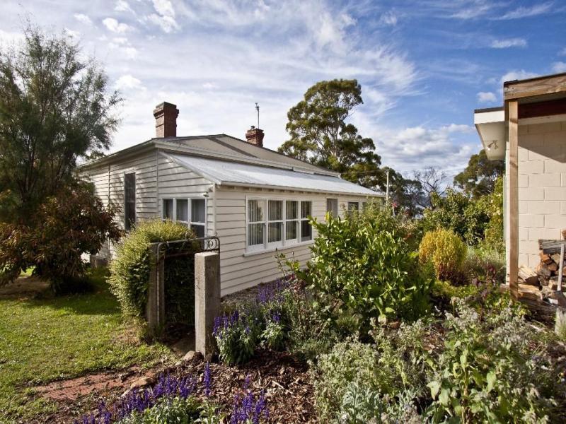 2/198 Lymington Road, Tas 7112 Property Details
