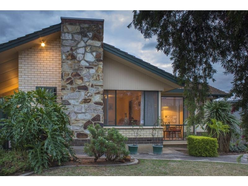 7 Robertson Avenue, Morphett Vale, SA 5162